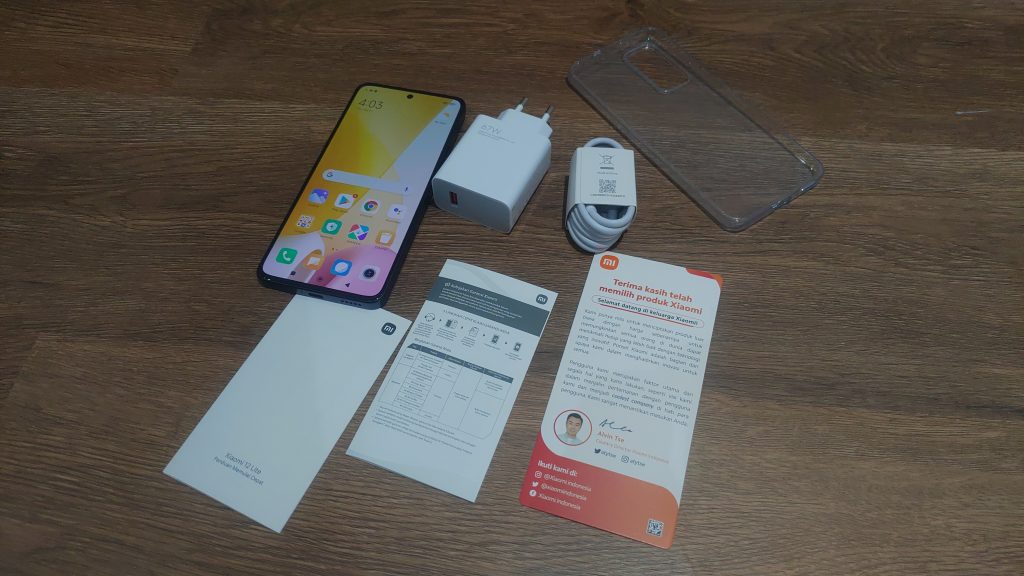 Kelengkapan Xiaomi 12 Lite