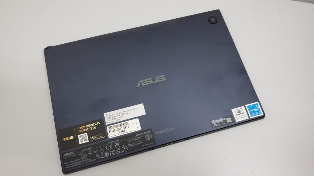 Asus ExpertBook B3000