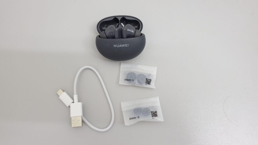 Kelengkapan Huawei FreeBuds 5i