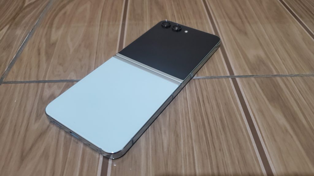 Samsung Galaxy Z Flip5