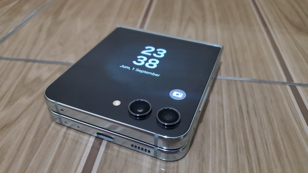 Samsung Galaxy Z Flip5