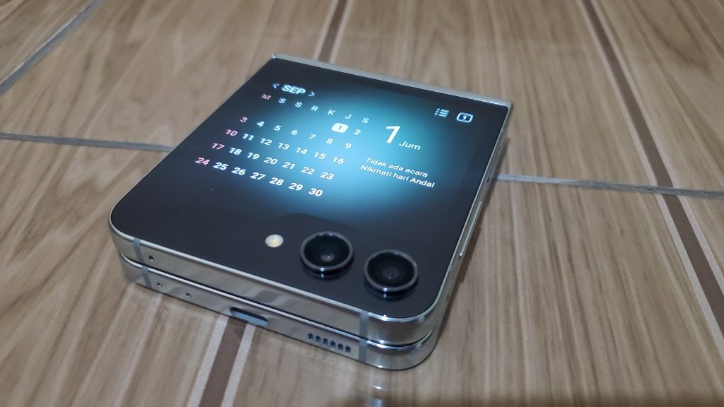 Samsung Galaxy Z Flip5