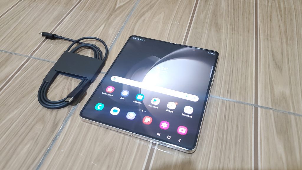 Samsung Galaxy Z Fold5