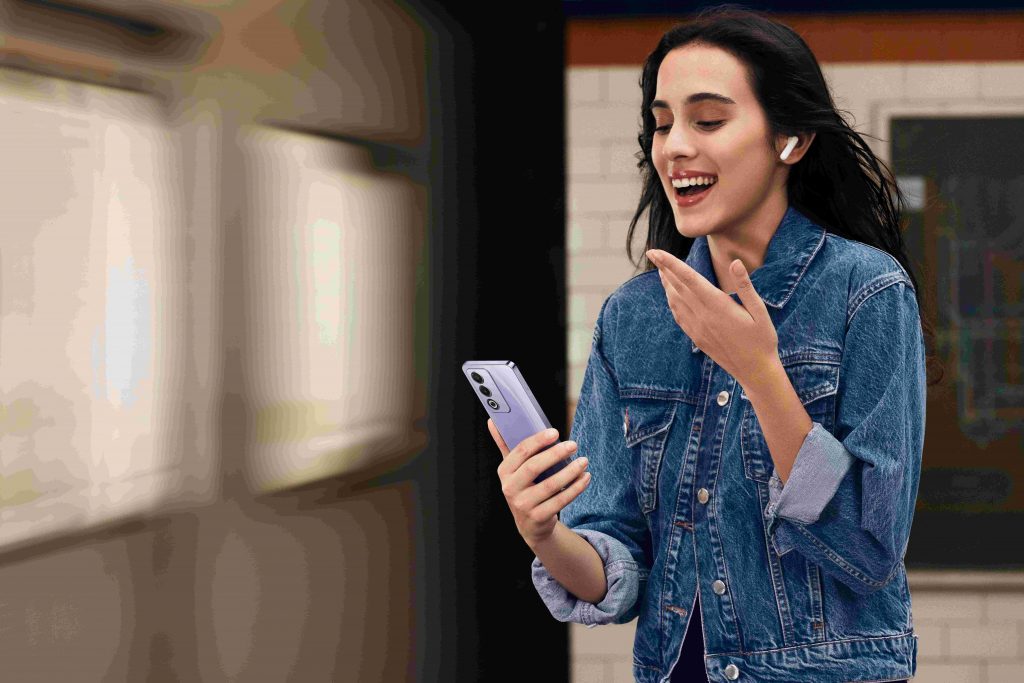 Dipersenjatai AI, Oppo A3 Pro 5G Dibanderol Rp 3 Jutaan