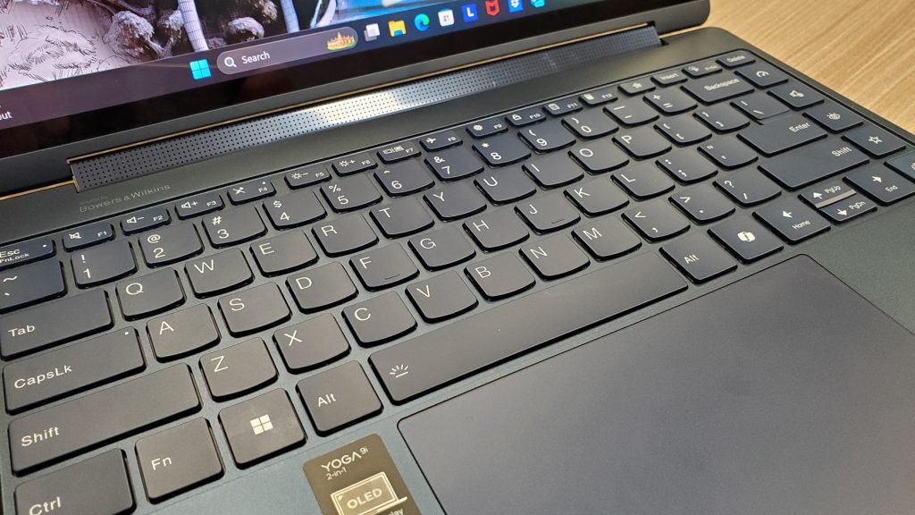 Lenovo Yoga 9 2-in-1 14IMH9