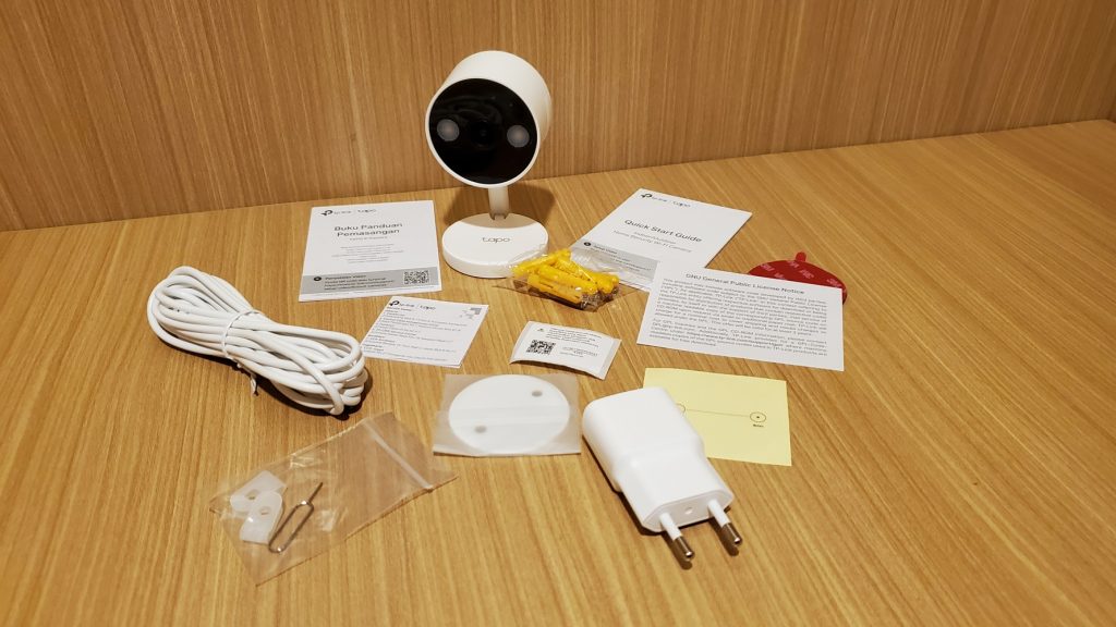 Kelengkapan TP-Link Tapo C120