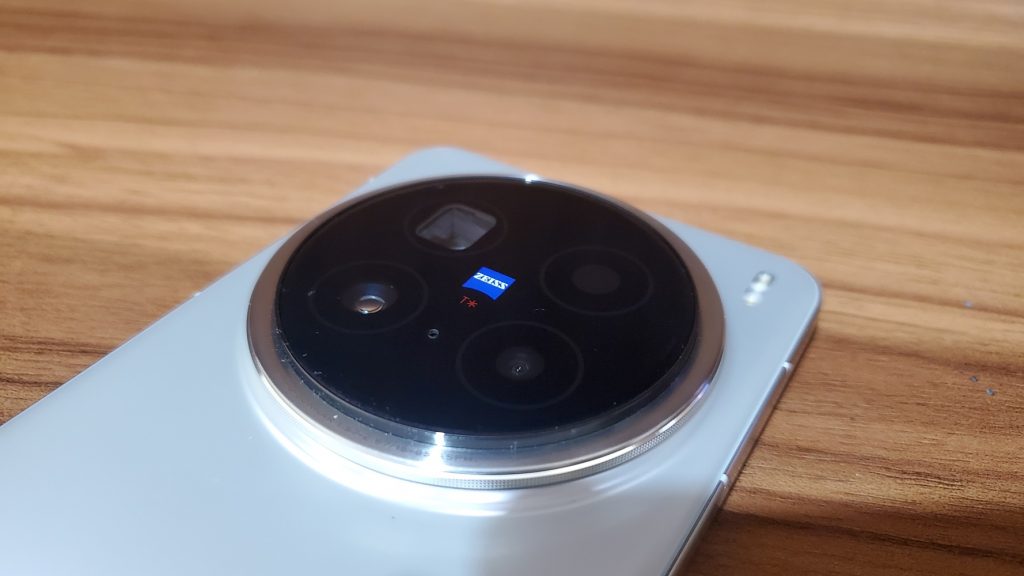 Kamera Utama vivo X200 Pro