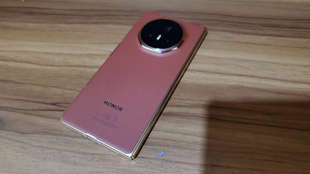 Honor Magic V3