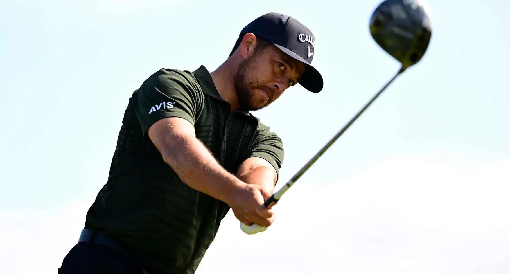 xander schauffele practices takeaway