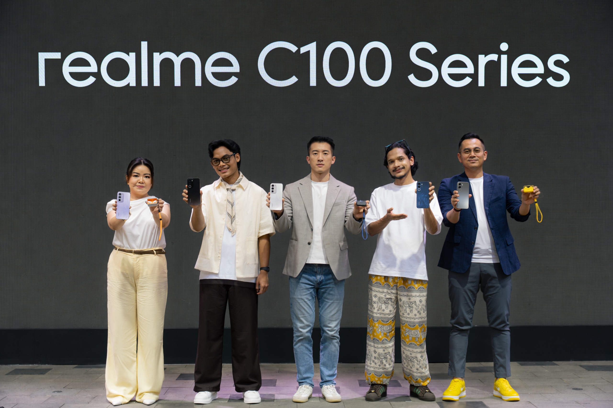 realme C100 Series Resmi di Indonesia, Baterai 8000mAh Terjangkau