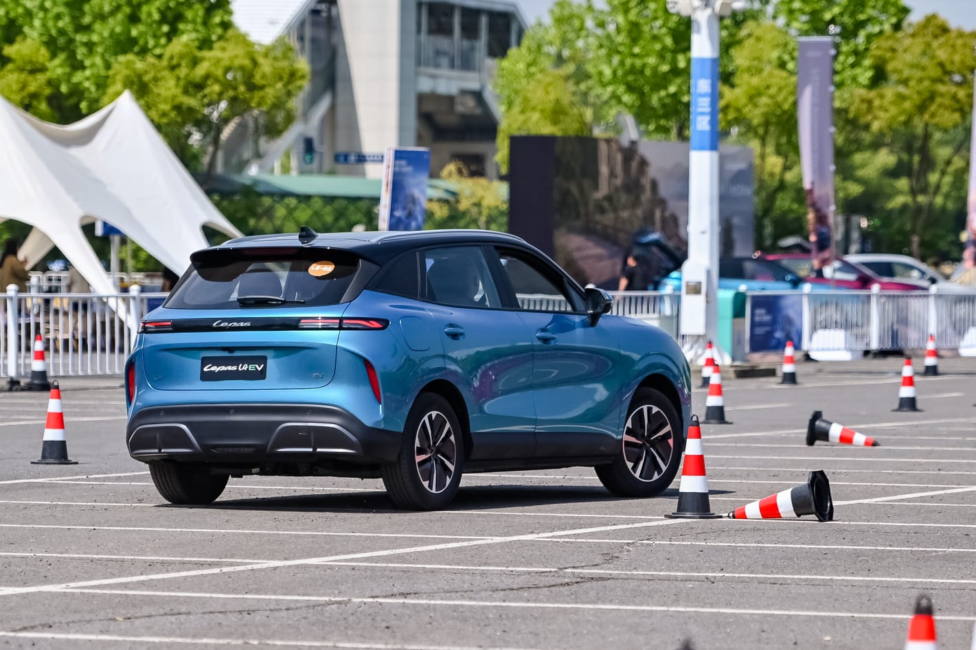 LEPAS E4 EV Resmi Hadir, SUV Listrik Gaya Hidup Urban Modern