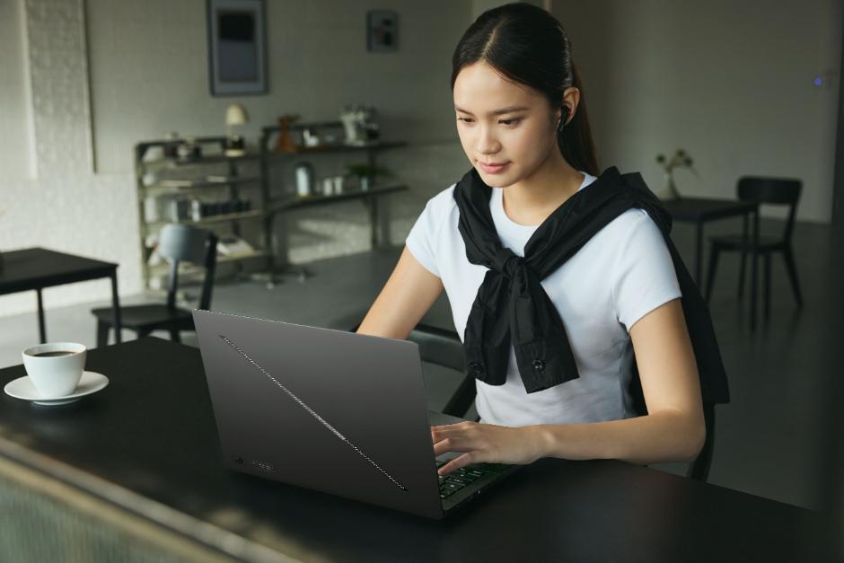 ROG Zephyrus G14 Resmi Hadir di Indonesia, Ini Spesifikasinya