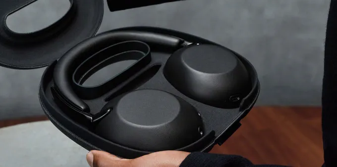 Sony 1000X The Collexion headphones in their case