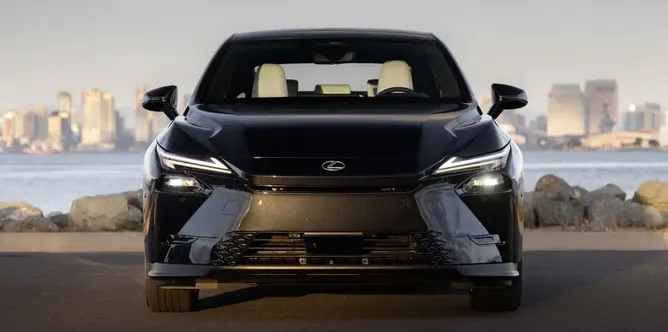 Setir dan dashboard Lexus ES350h 2026 dengan desain modern dan material berkualitas