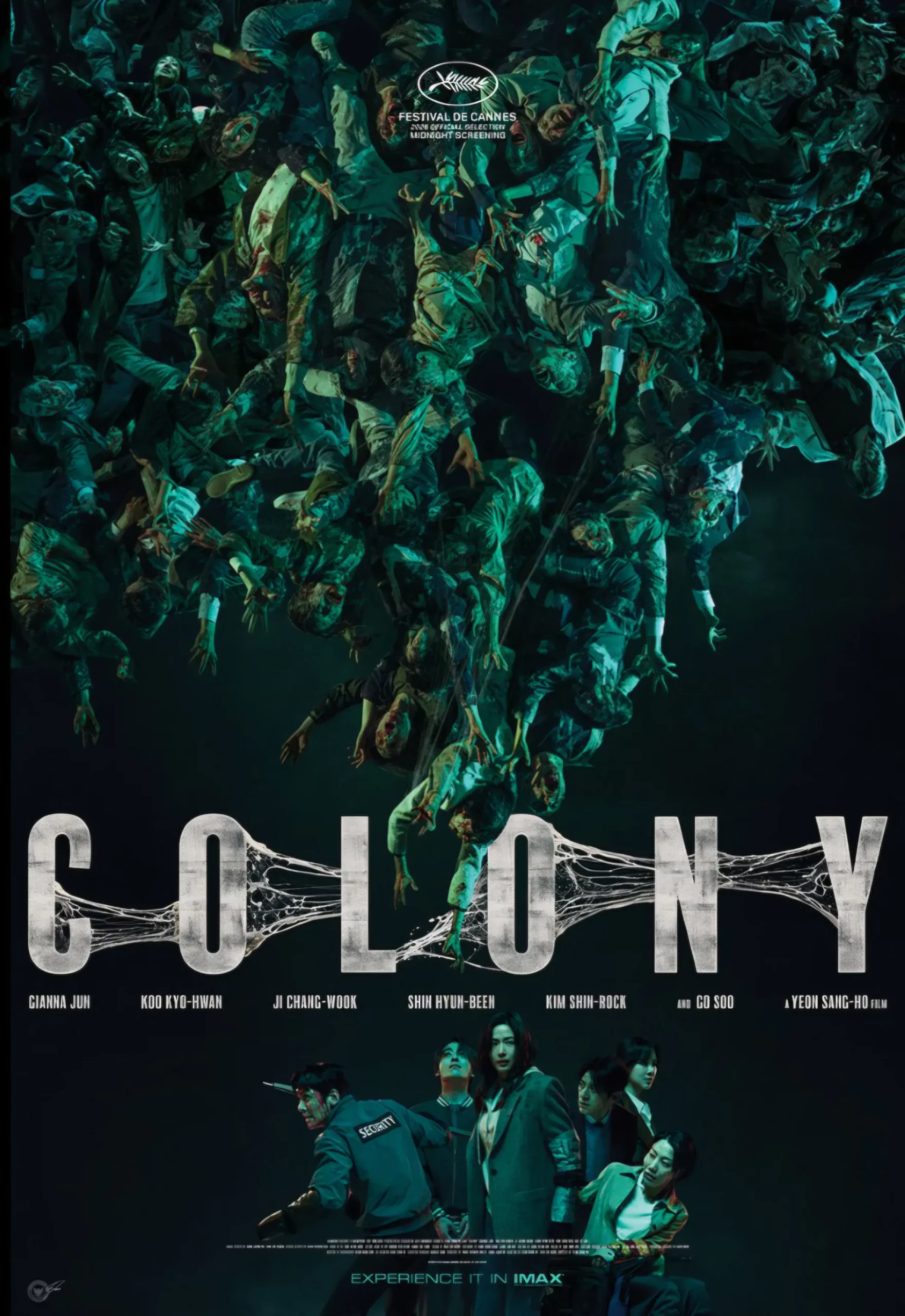 Nuansa distopia dalam film Colony dengan pencahayaan dingin
