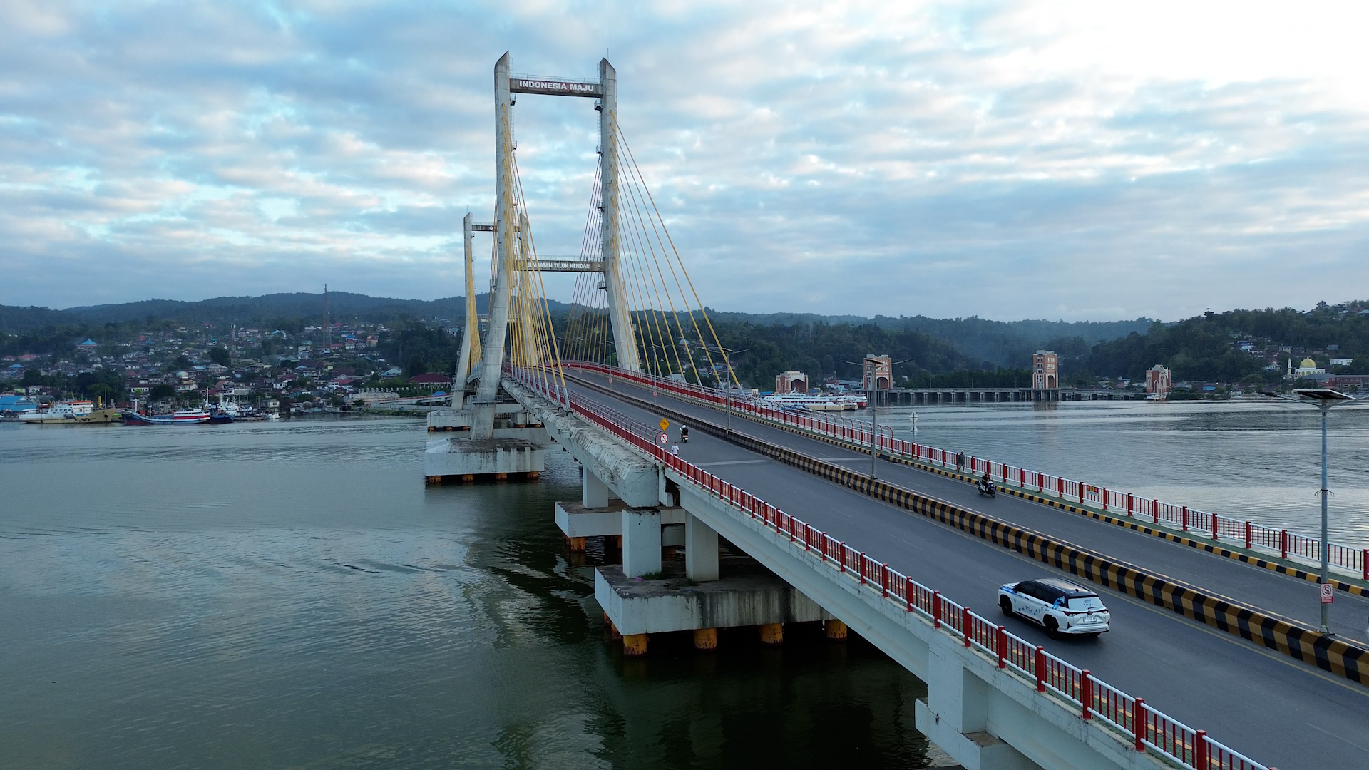 Content image for article: Veloz Hybrid EV Lintas Nusa 2.0: Ekspedisi Sulawesi Dimulai