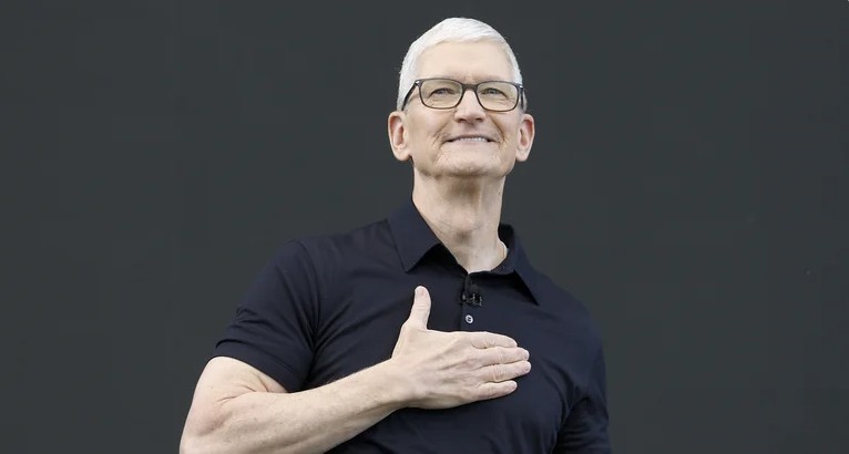 Tim Cook Isyaratkan Kenaikan Harga Produk Apple