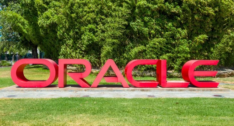 Oracle Pangkas 21.000 Karyawan dalam Setahun