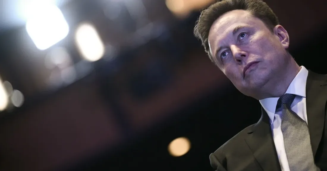 Elon Musk Dukung Deportasi Imigran Inggris Jelang IPO SpaceX