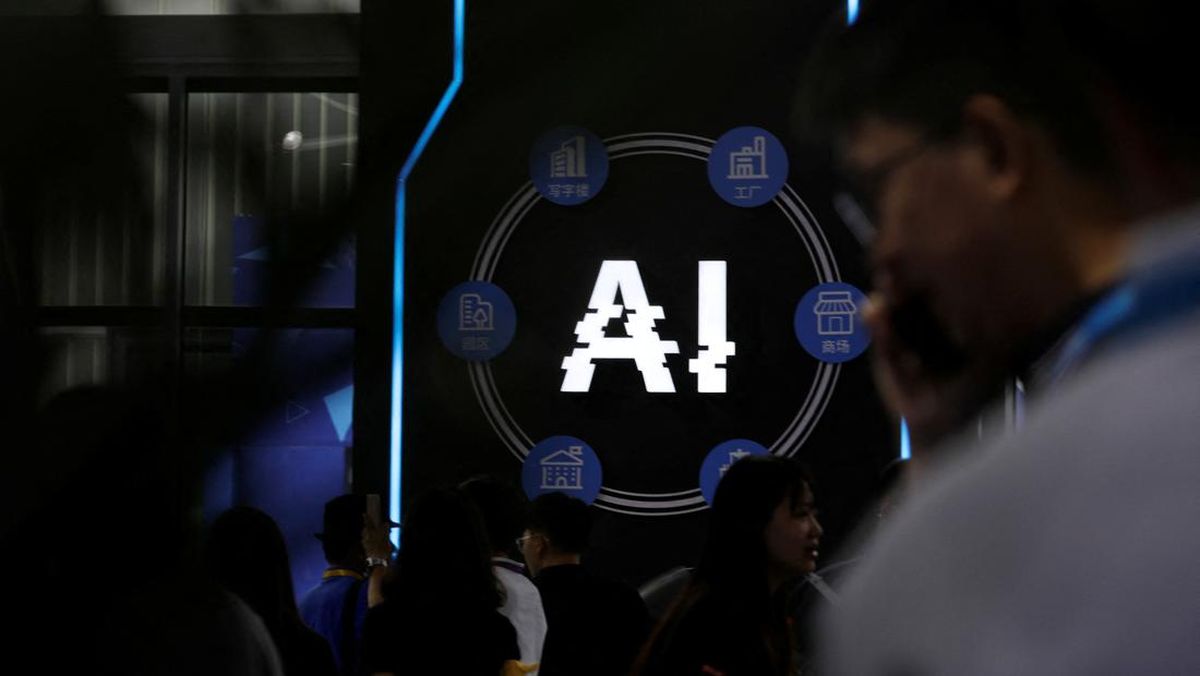 200 Ekonom Desak Antisipasi PHK Akibat AI