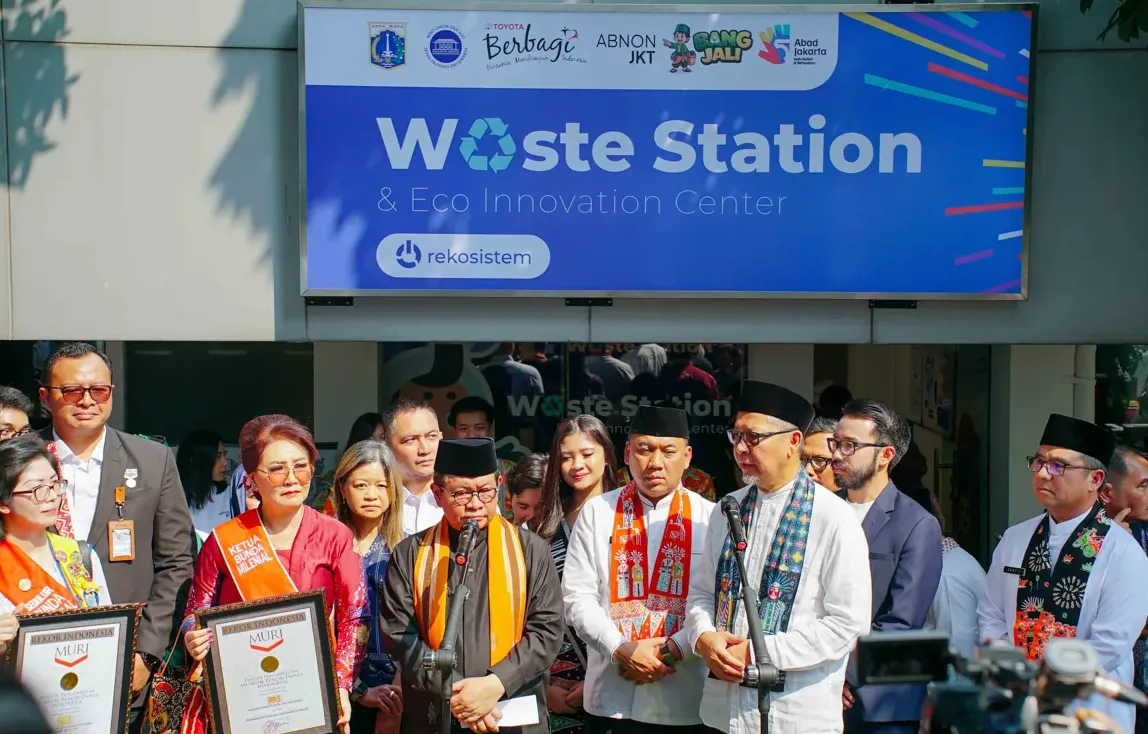 Toyota Resmikan Waste Station di Balai Kota Jakarta