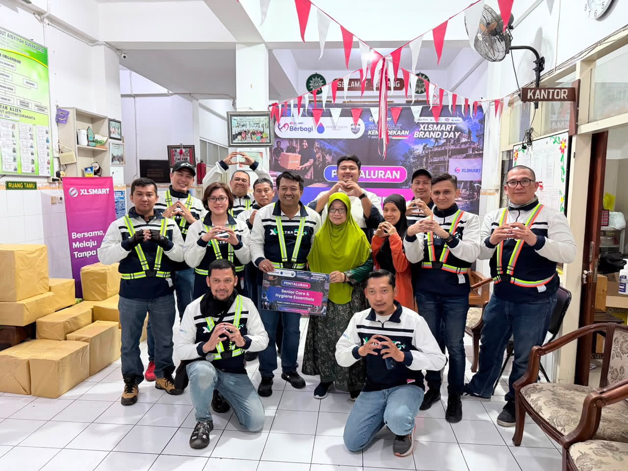 Content image for article: XLSMART Hubungkan Negeri lewat 5G dan Semangat Berbagi