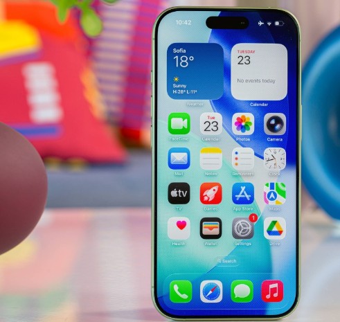 iPhone 18 Dikabarkan Bawa RAM 12GB