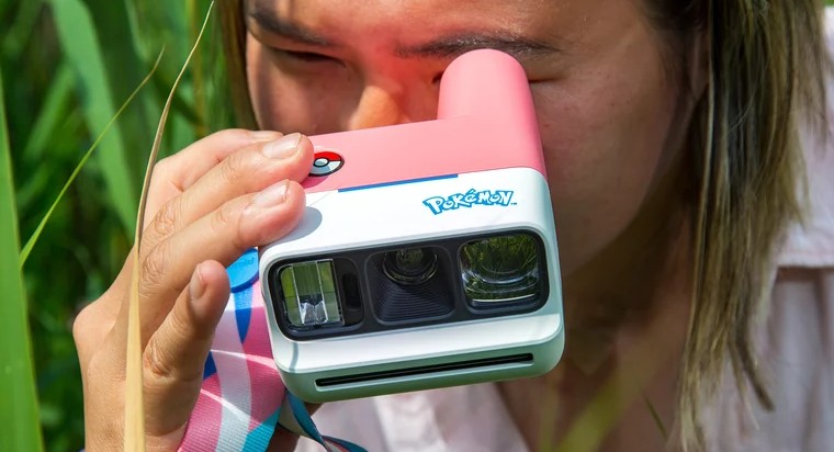Rayakan 30 Tahun Pokémon, Polaroid Rilis Kamera Instan Edisi Pikachu dan Sylveon