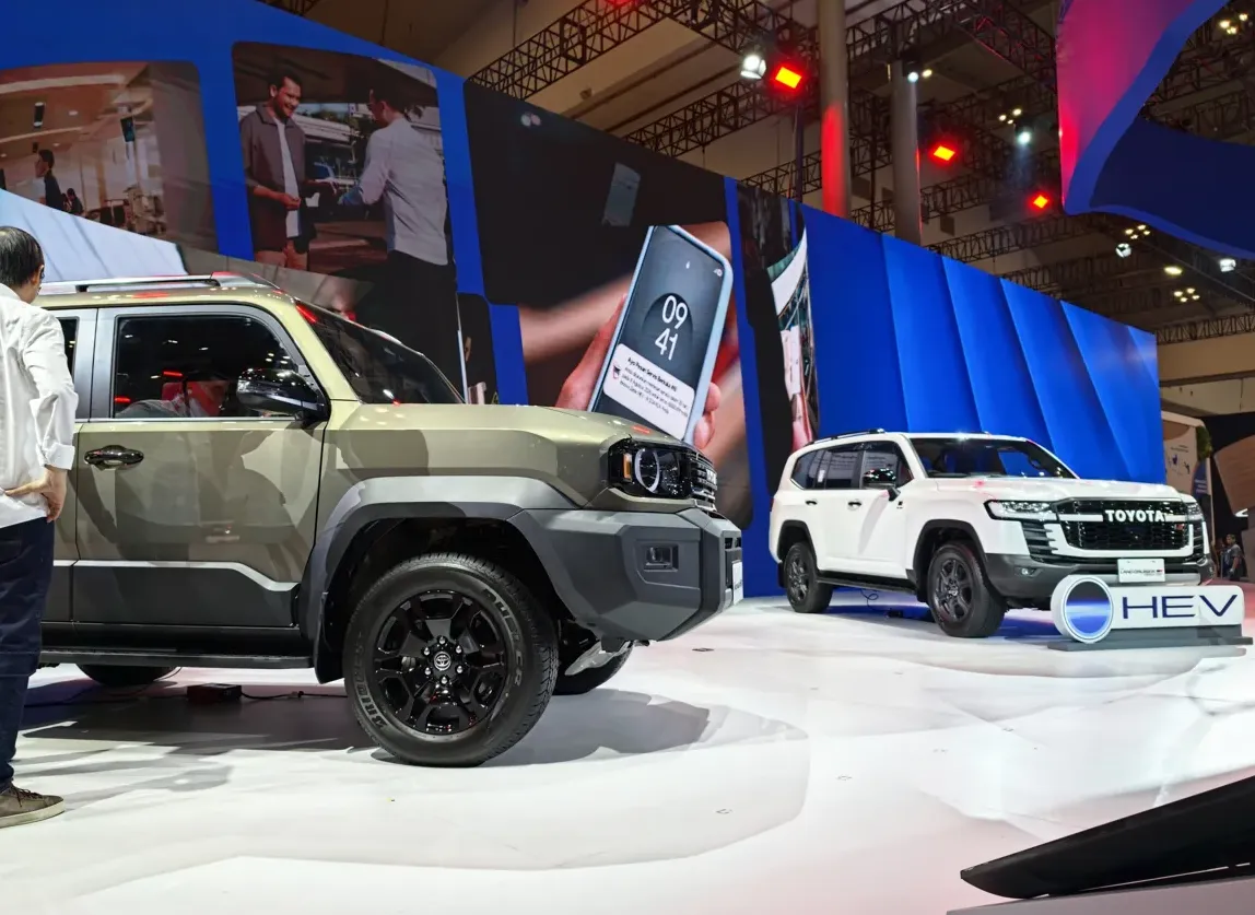 Toyota Land Cruiser 300 HEV Debut di GIIAS 2026, SUV Hybrid Terkuat