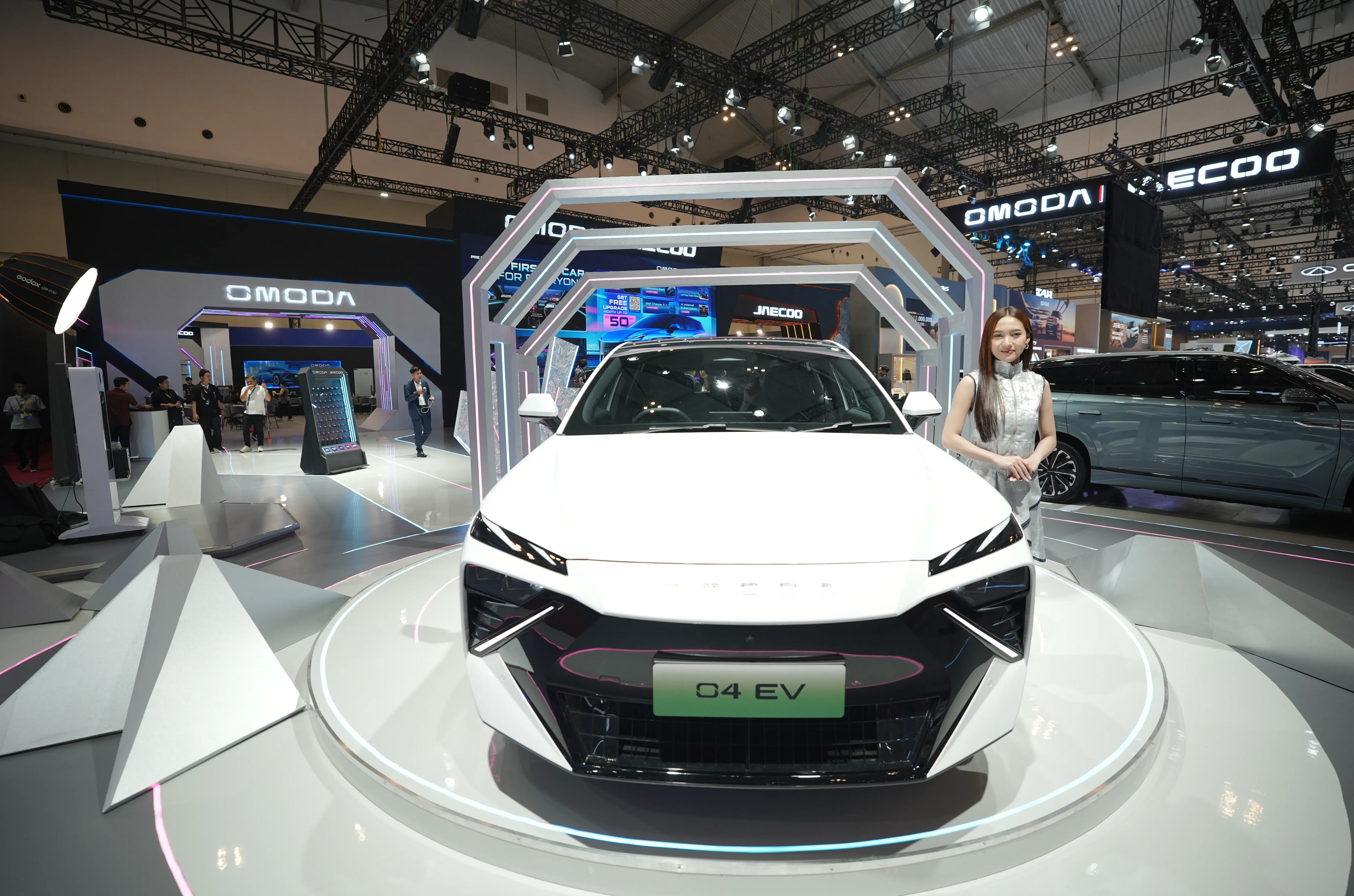 GIIAS 2026: OMODA O4 dan Filosofi Desain Cyber Mecha