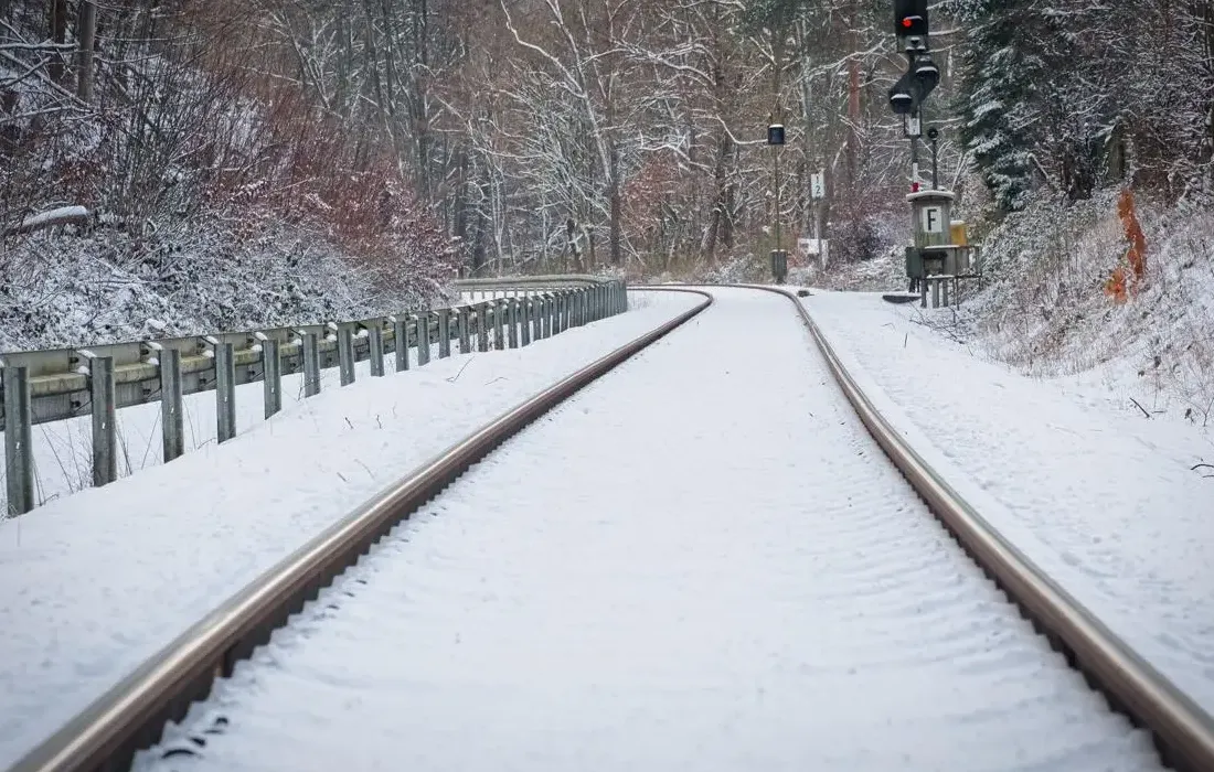 5 Jalur Kereta Api Terindah di Dunia untuk Slow Travel