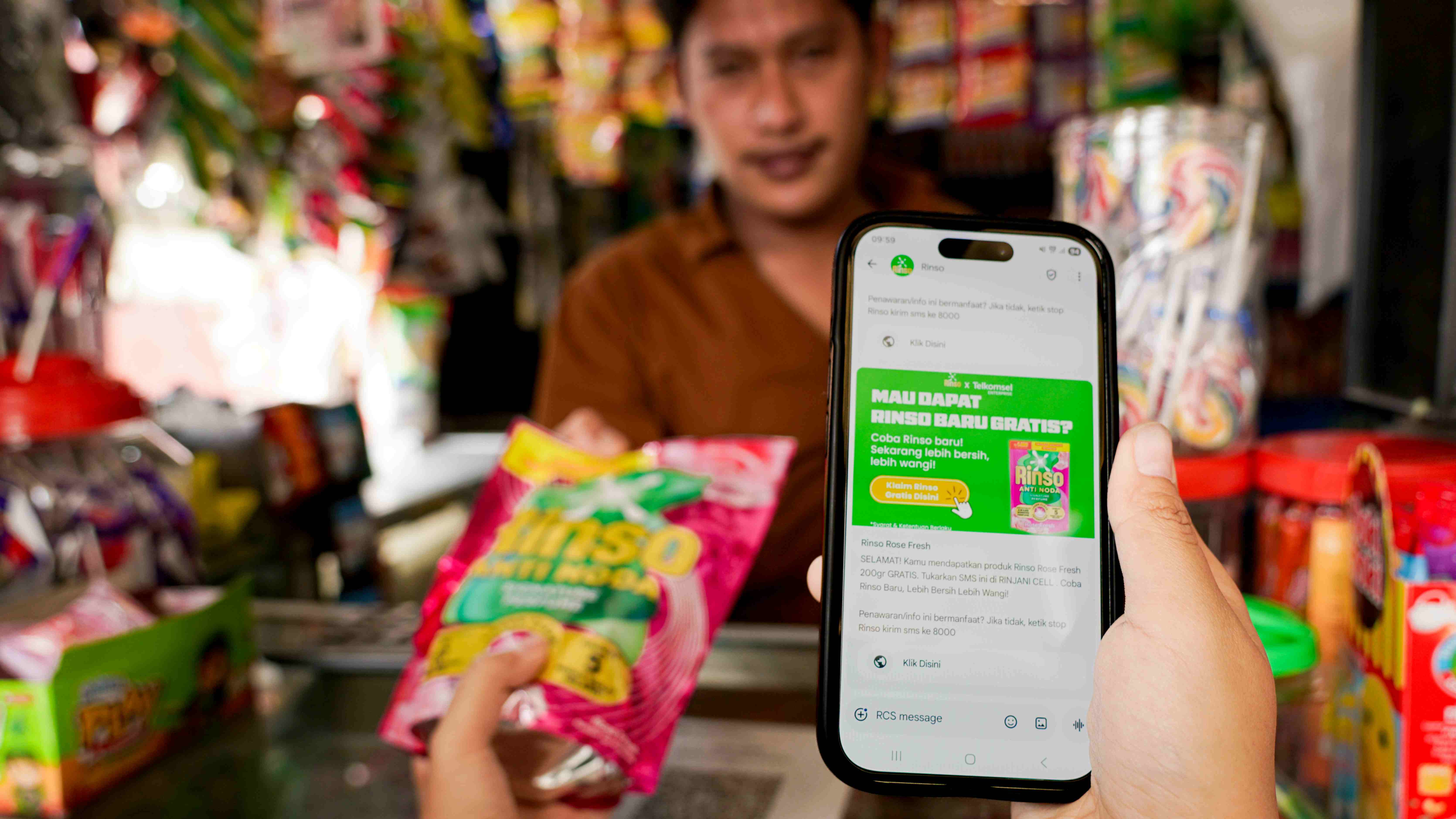 Telkomsel Enterprise Ubah Warung Jadi Etalase Digital Rinso