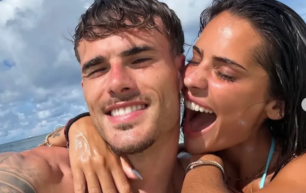 WAGs Chelsea Pawgli Pamer Foto Mesra Bareng Pep Chavarria