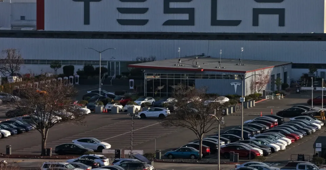 Tesla Hadapi Sidang Gugatan Rasisme di Pabrik Fremont