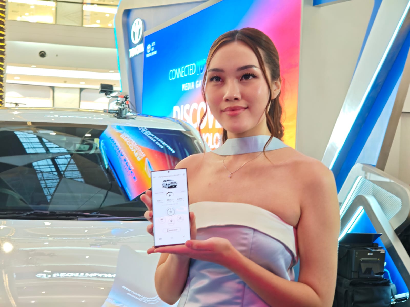 Toyota Hadirkan T Intouch with Toyota Remote, Debut di Kijang Innova Zenix